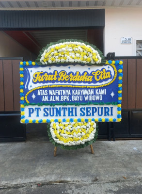 Papan Bunga Duka di Berbas Tengah