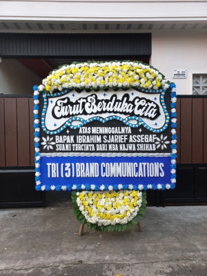 Papan Bunga Duka di Berbas Tengah